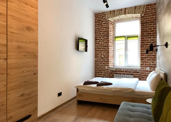 Romantic Apartments-In Center , 3 Min To Rynok Square * Lvov